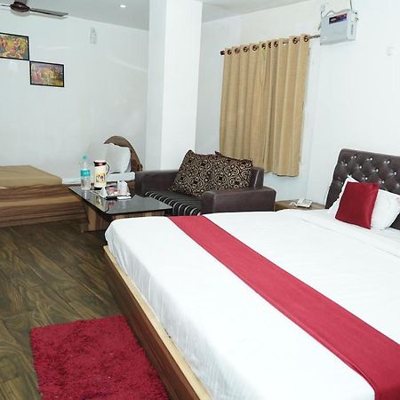 Aastha Hotel Rourkela Ngoại thất bức ảnh